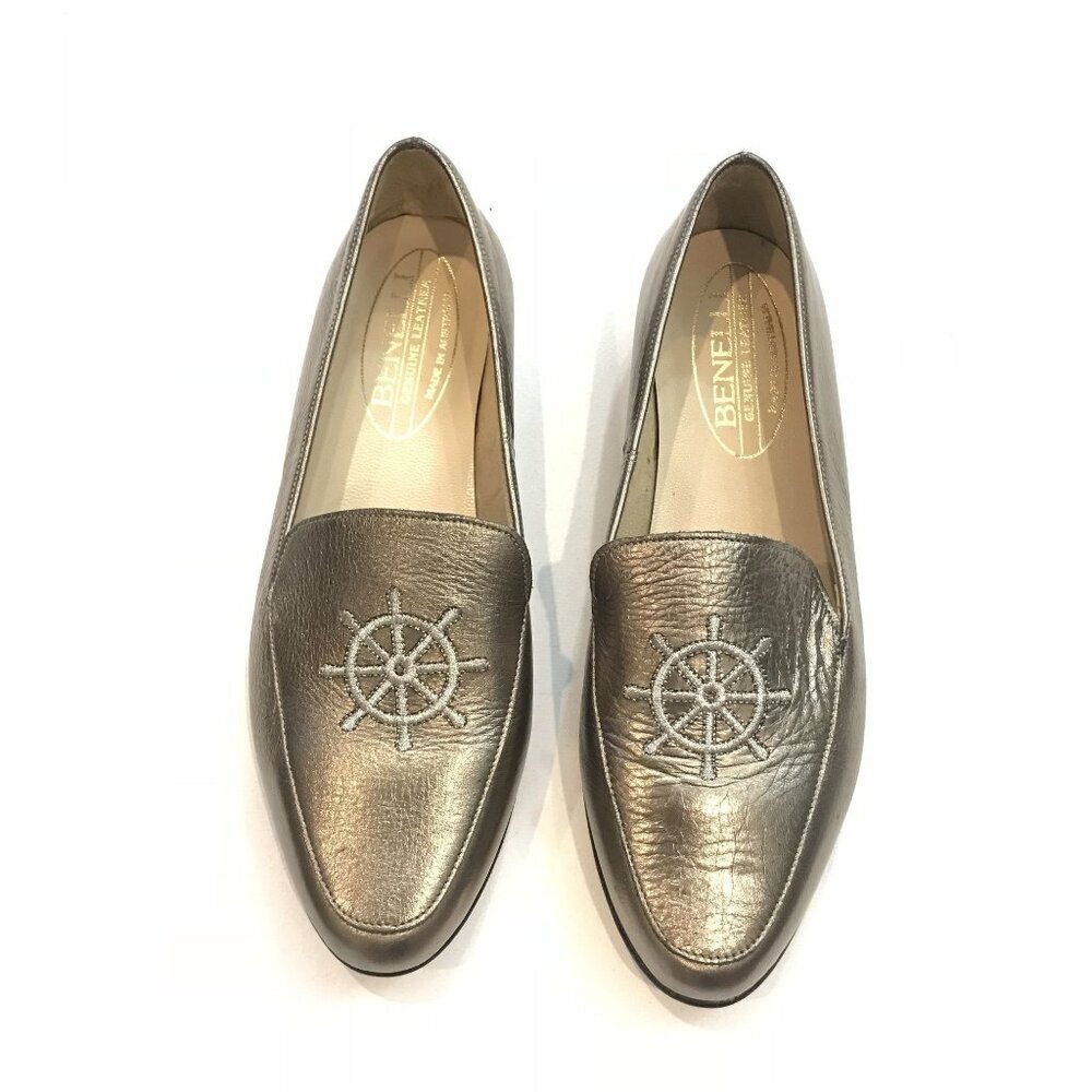 Benelli Size 6 Leather Metallic Gold Loafers Ship Embroidered Wheel Nautical